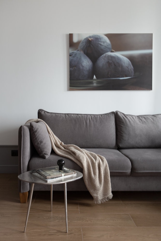 Простой, бюджетный интерьер квартиры-студии 31 кв м в стиле минимализм