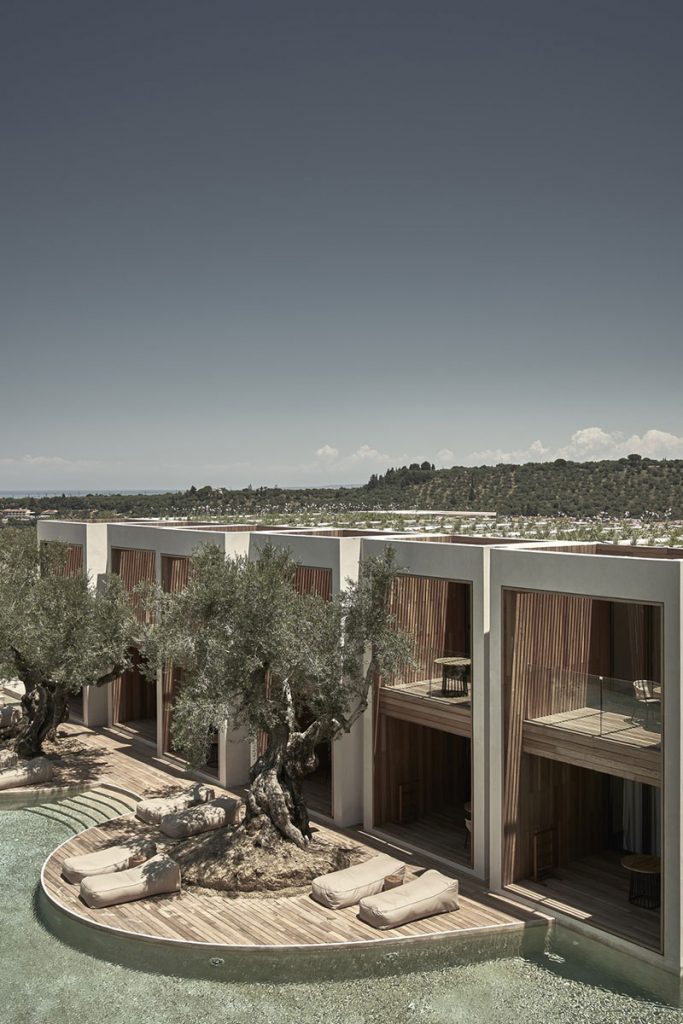 Вдохновение странствиями: песчаная палитра интерьеров отеля Olea All Suite на греческом острове Закинф